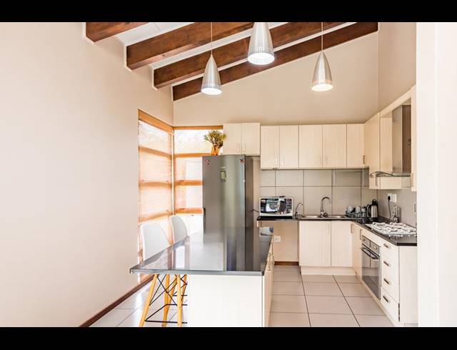 3 BEDROOM TOWNHOUSE FOR SALE IN NORTH RIDING